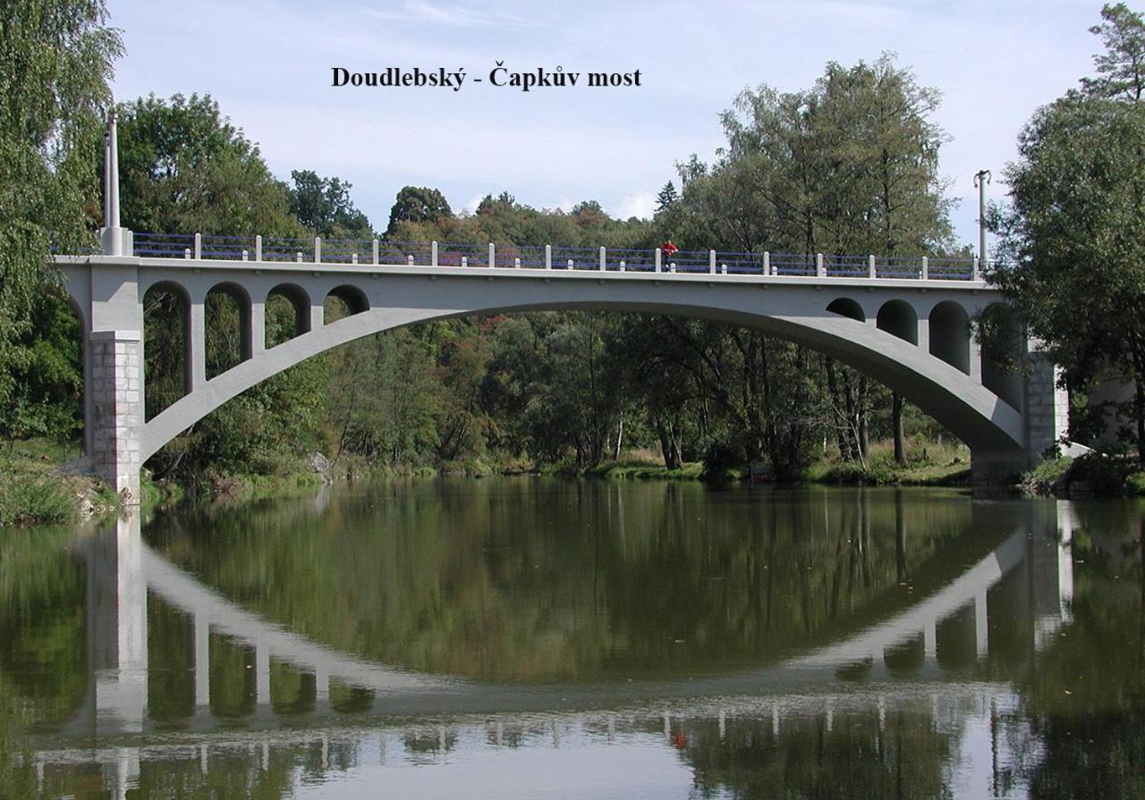 Hotel Klor Doudleby Kültér fotó